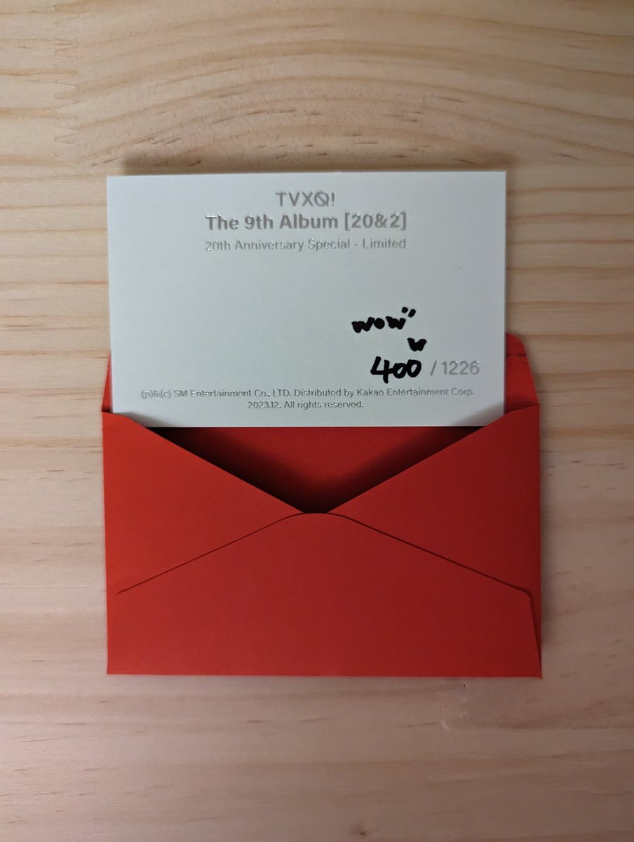 teethagape's tweet photo. frankly this card alone made me feel special enough to justify the damn near $500 i spent on this album. i like tvxq a normal and sane amount. :] https://t.co/5DpxXP3lSh