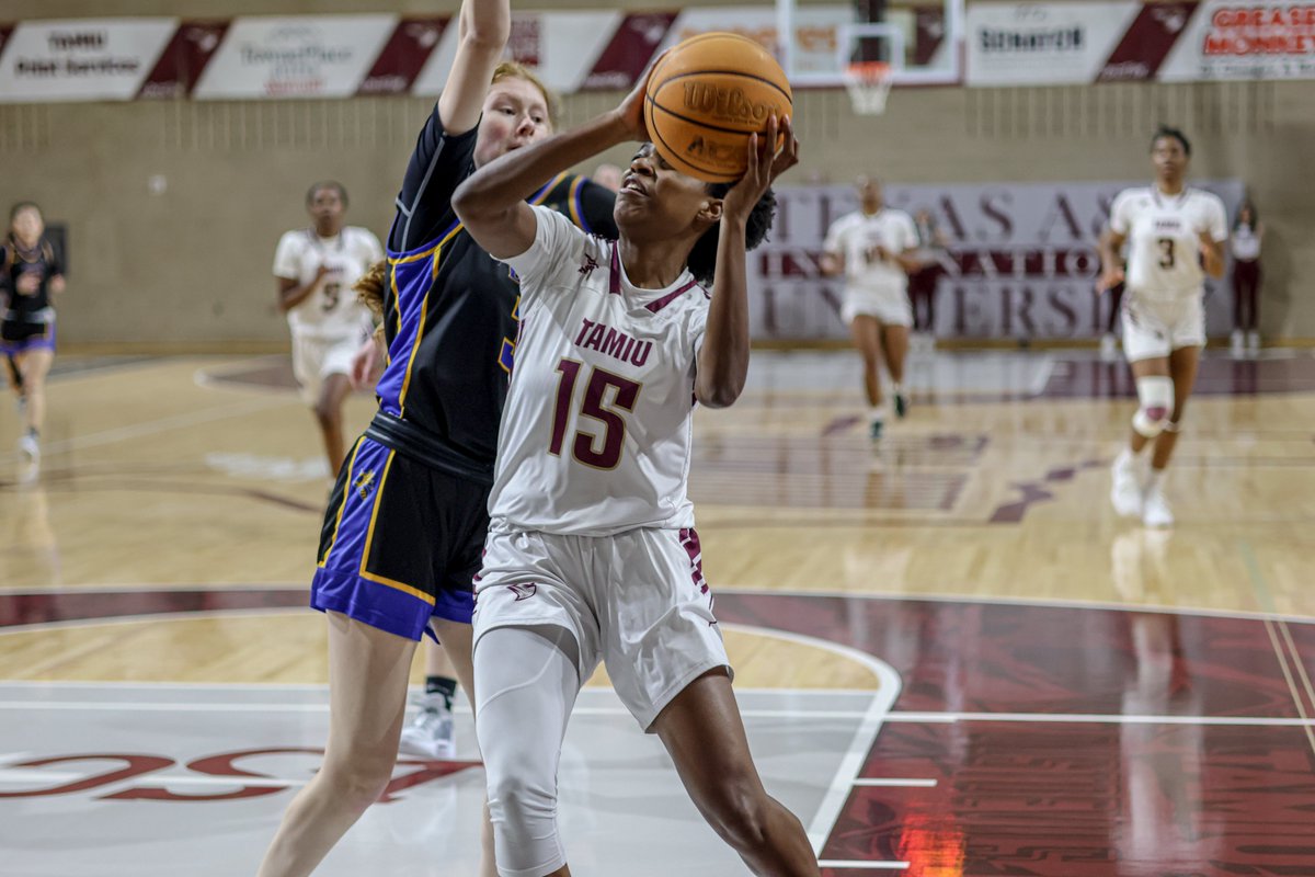 TAMIU Athletics tweet media