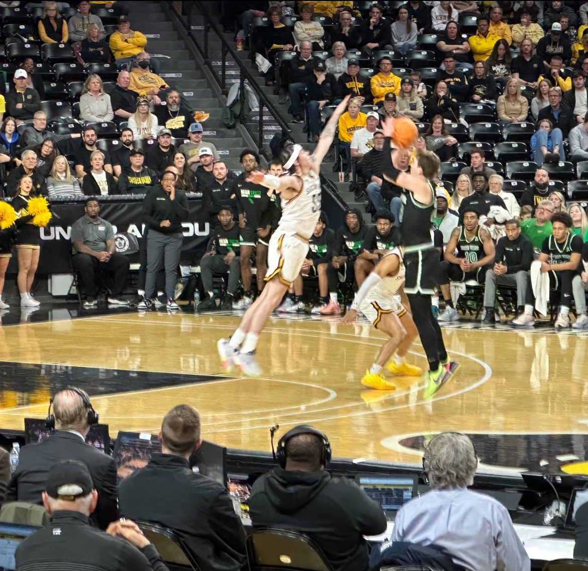 justin.mecklenburg (@neomeck) on Twitter photo How cool is this pic??? <a href="/MjStone23/">Matthew Stone</a> vs <a href="/whynotbijan/">bijan cortes</a> in <a href="/GoShockersMBB/">Wichita State Men's Basketball</a> vs <a href="/MeanGreenMBB/">UNT Basketball</a>. Both <a href="/KHSJacketsBball/">Kingfisher Jackets Basketball</a> teammates and 2x State Champs!!! How cool is this pic??? <a href="/MjStone23/">Matthew Stone</a> vs <a href="/whynotbijan/">bijan cortes</a> in <a href="/GoShockersMBB/">Wichita State Men's Basketball</a> vs <a href="/MeanGreenMBB/">UNT Basketball</a>. Both <a href="/KHSJacketsBball/">Kingfisher Jackets Basketball</a> teammates and 2x State Champs!!!