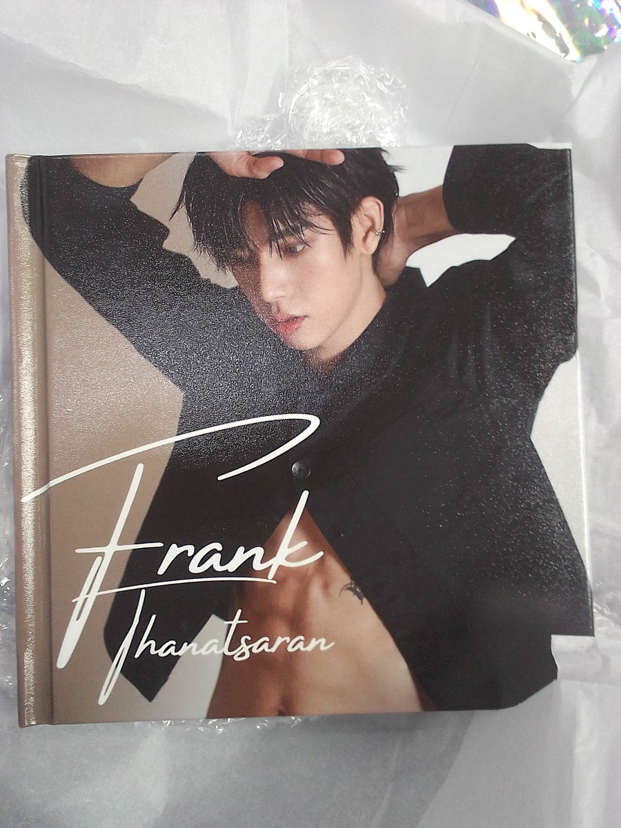 WikoWik55477356's tweet photo. ได้รับแล้วคะ ไว้เลิกงานจะไปดูข้างใน ขอบคุณมากๆนะ 🙏💚🐻
#FrankPhotobook2023
#frankthanatsaran
#นุ้งหมีของแฟรงค์ @frankthanatsar3 @FThanatsarun https://t.co/8wiN1MiZkX