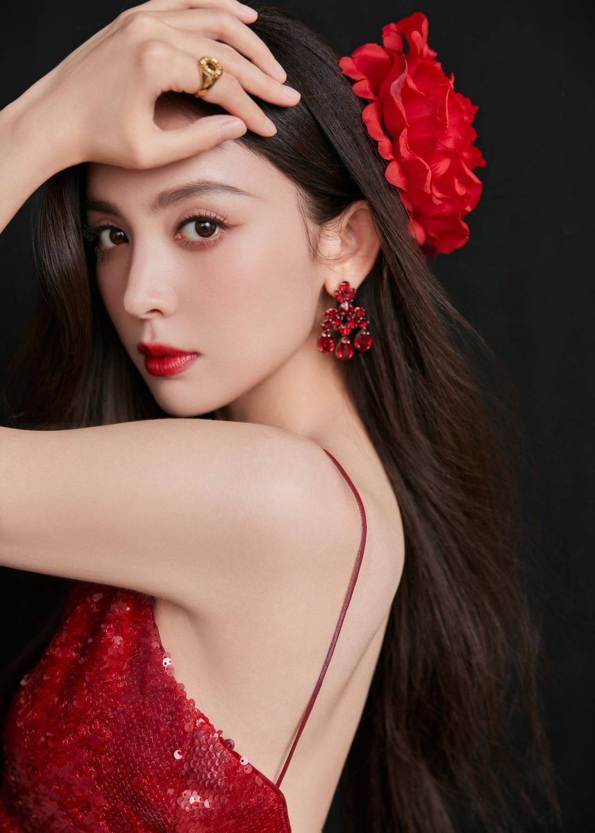 nazhagallery's tweet photo. #Nazha for Youku variety show #MarsIntelligenceAgency
#Gulinazha #古力娜扎 #娜扎 https://t.co/09aOmKDnVw