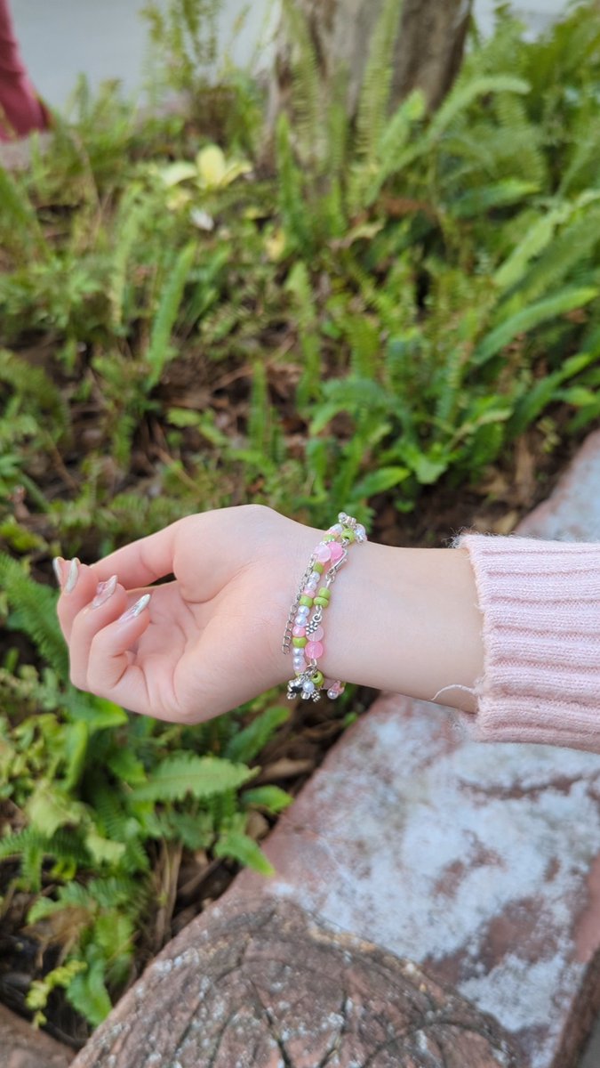 nink_shop's tweet photo. รีวิวกำไลน่ารักๆคับเซตนี้ได้2เส้นราคา 59฿ 
เป็นกำไลยืด1 เเละ กำไลเหล็กปรับขนาด1
#กำไล #handmade #กำไลข้อมือ #กำไลลูกปัด #กำไลข้อมือลูกปัด #งานฝีมือ #ลูกปัด #สร้อยข้อมือ #yrcfact #ยุพราช https://t.co/NBRN0ZFWtc
