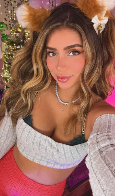 🐱❤️ https://t.co/GpLAaiVX7f