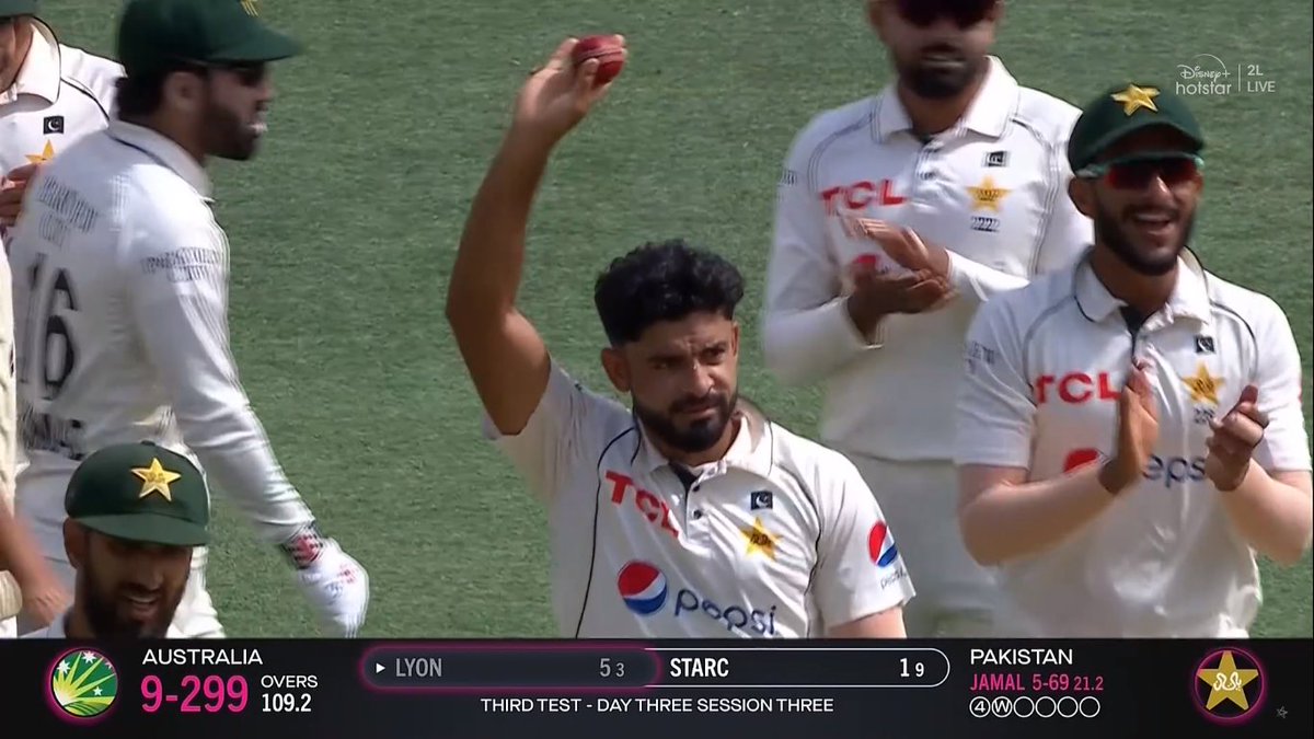 Aamer Jamal has lit up the Sydney Test, picked up five wicket haul for 69 runs. Remember had also rescued Pakistan in batting from 227/9 to 313. The boy is living on a dream, outstanding performance. #AUSvPAK