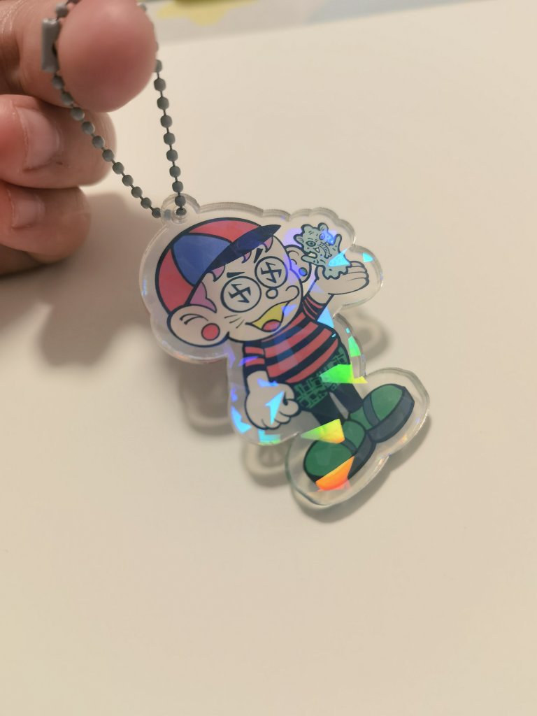 Ericcustomcraft's tweet image. Custom keychain we made for our friend.😍😍#customkeychain #keychaindesign #crackedglasseffect