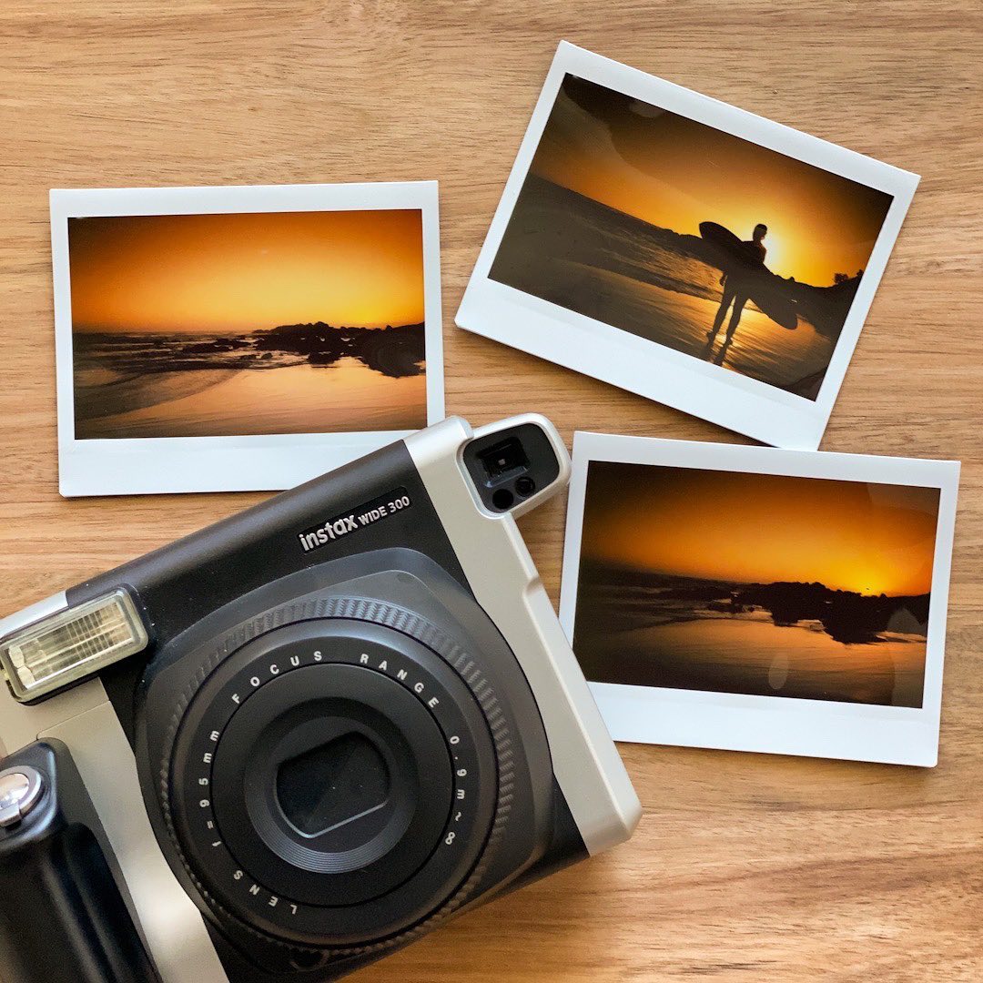 Art & skill of photography made simpler with #InstaxWide300 📷, use the light/dark modes according to your preference, and get the perfect shot every single time. #instax #myinstax #wide300 #instaxwide #instantfilm #sunrise #instantcamera #instantmoments #instantprints