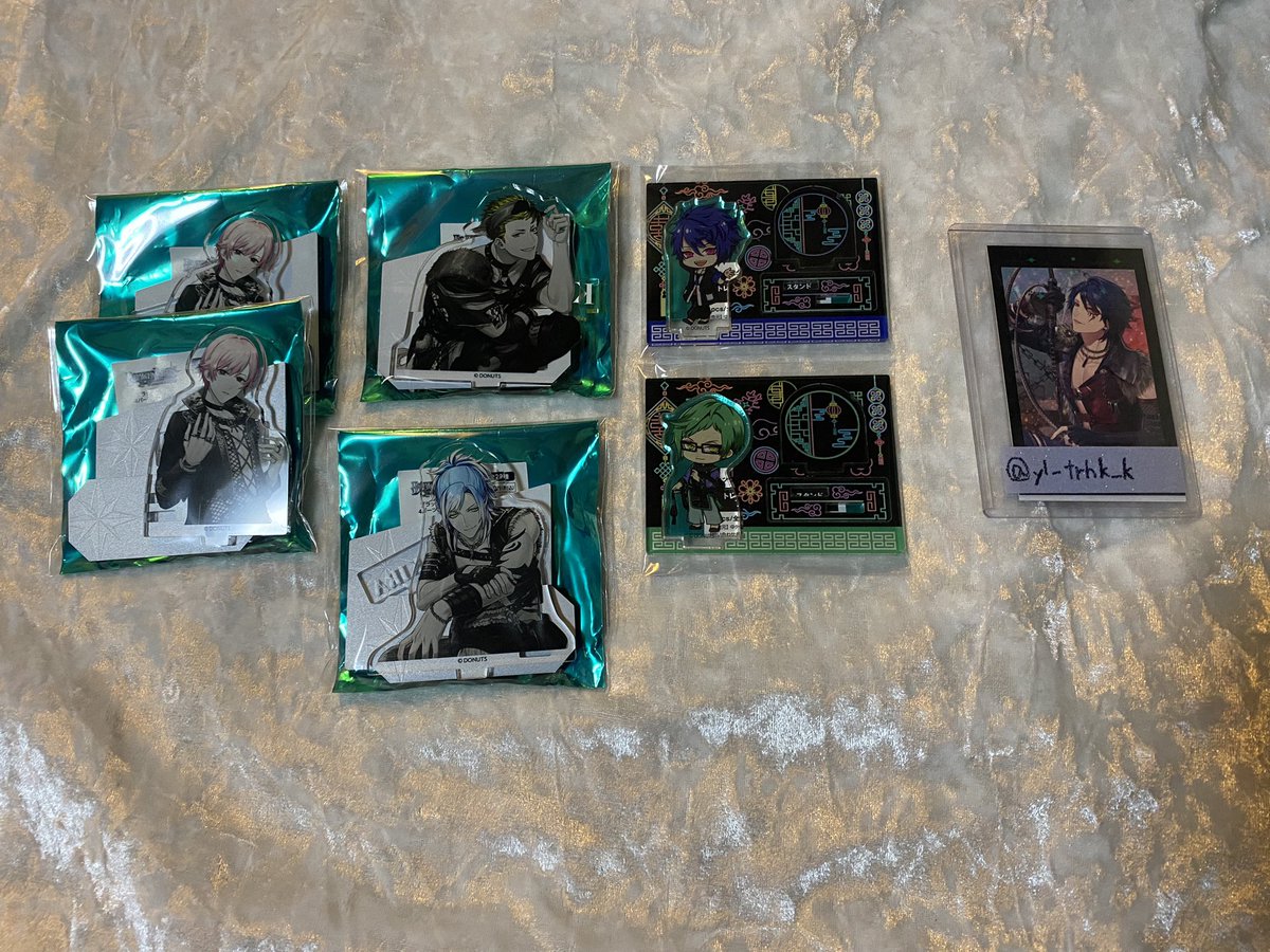 yl_trhk_k's tweet photo. 〖交換〗ブラスタ アクリルスタンド 4パーツアクスタ 中外カフェ

譲 4パーツ 吉野 金剛 晶
　 中外 藍 玻璃

求 異種鷹見 (中外のみ同種可能)

1/6.20ブラライ手渡しのみ
検索からでもお気軽にお声掛けください◎ https://t.co/KzyxesKSAT