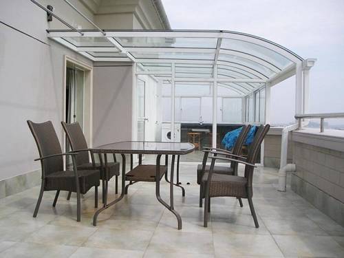 Meet Polycarbonate: The epitome of transparent resilience with unmatched durability and clear strength, making it indispensable for skylights, shields, and various applications.

#architecturaldesign #roofing #polycarbonate