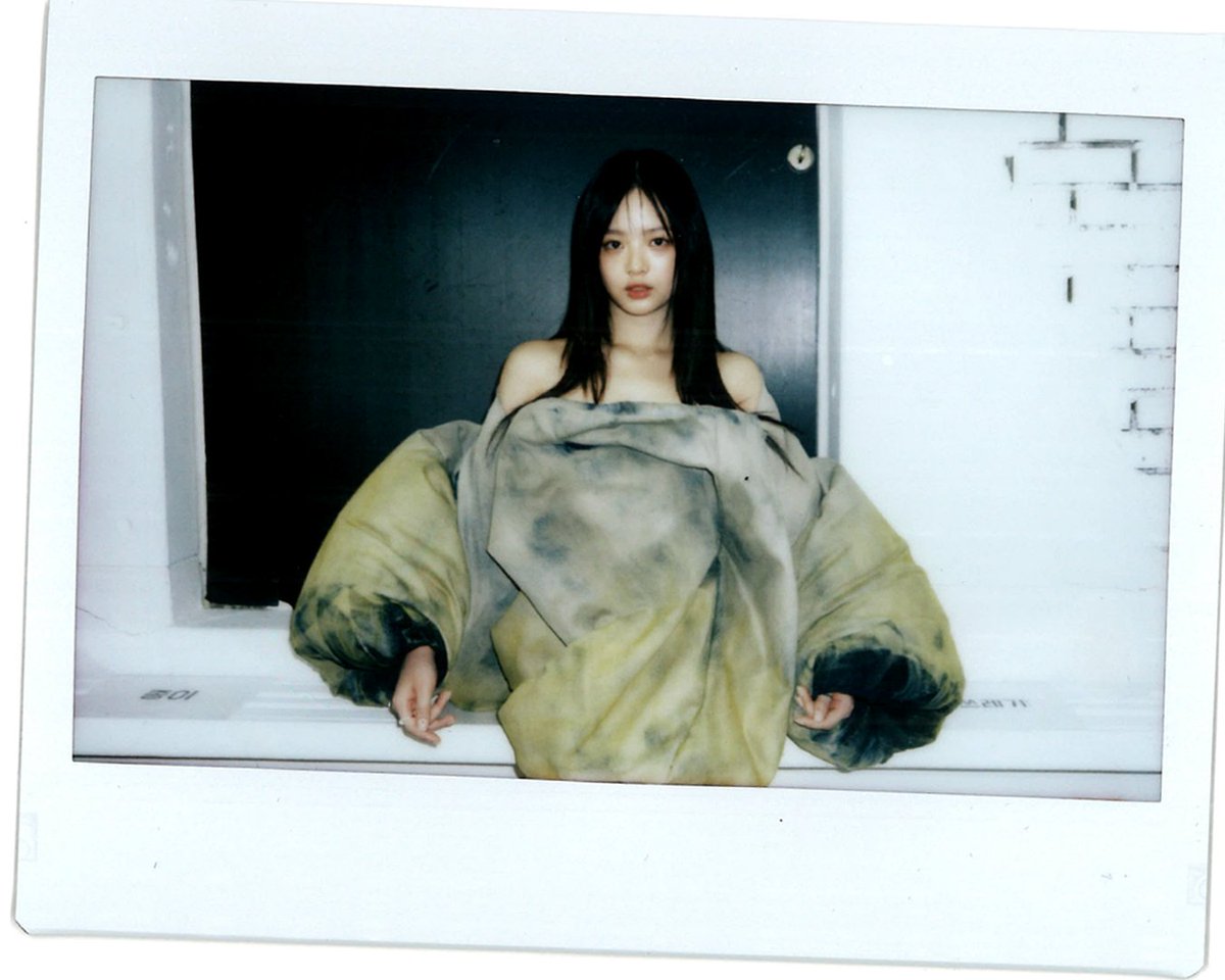 NewJeans_ADOR's tweet photo. Vogue Australia Behind 🥰

#NewJeans #뉴진스 
#HANNI #DANIELLE
#NewJeans_is_Everywhere https://t.co/56OvBP34uc