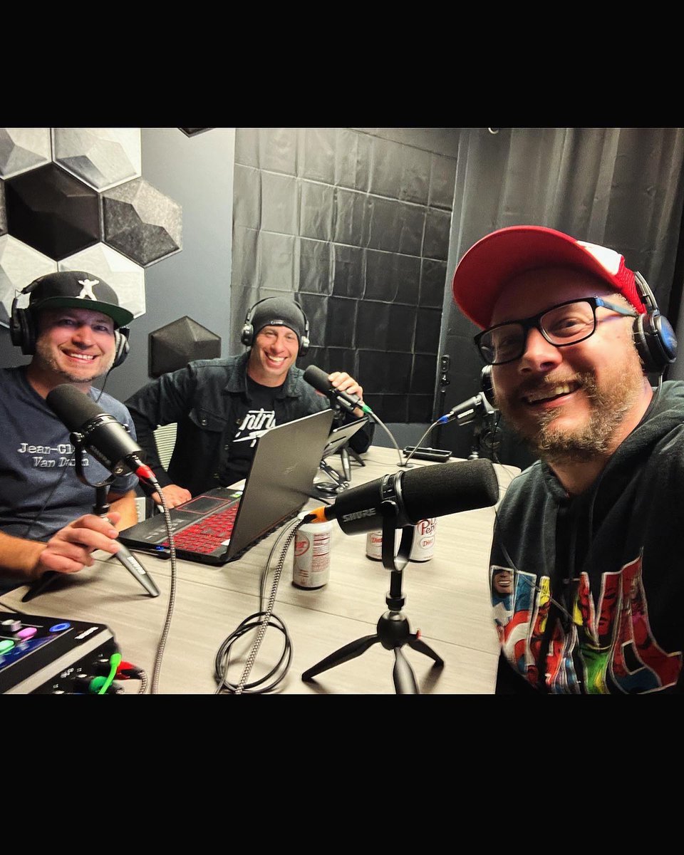 kirkneverdied's tweet photo. Since June I’ve regularly been appearing on BakersfieldNOW. Originally I was going to record a segment live in studio, but they’re going through studio renovations. So they’re not having in studio guests. But the anchor man (@aaronsweather )is also a radio host and a podcaster https://t.co/hO2M4rxJAV