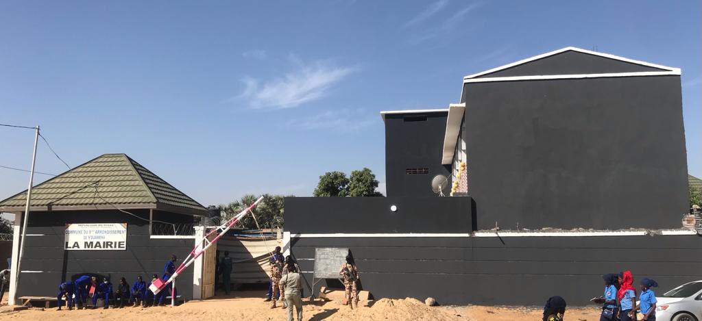 #Tchad : La commune du 9ème arrondissement municipal de N'Djamena a inauguré son propre siège, construit grâce à ses recettes internes. La cérémonie d'inauguration a eu lieu dans la commune du 9ème arrondissement.