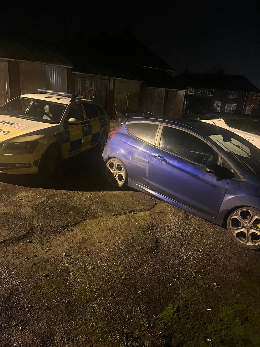 Stolen vehicle recovered in @Policingstoke by #StaffsARV and #StaffsDogs within half an hour of being reported stolen. 3 arrested and another offending vehicle also recovered which was used to facilitate the theft. #ForceOps working hard with @staffsresponse  #OpLightning…VDU 63
