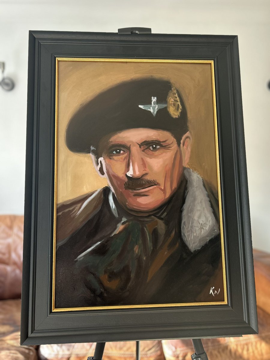 kev9348's tweet photo. Available now, oil on canvas #GeneralMontgomery #Worldwar2 #OilPainting https://t.co/UCOkHrYha2
