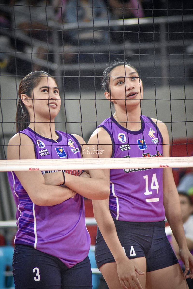 BladeDW03's tweet image. My s81 heart is really crying right now but it’s ok atleast nakapag podium kayo sa pvl and sa international bago mag hiwalay. See you on the other side of the court Kapitana Bea! Once a Titan, Always a Titan! 💜💜💜 

#DeleWong #TripleTower #TitanPride