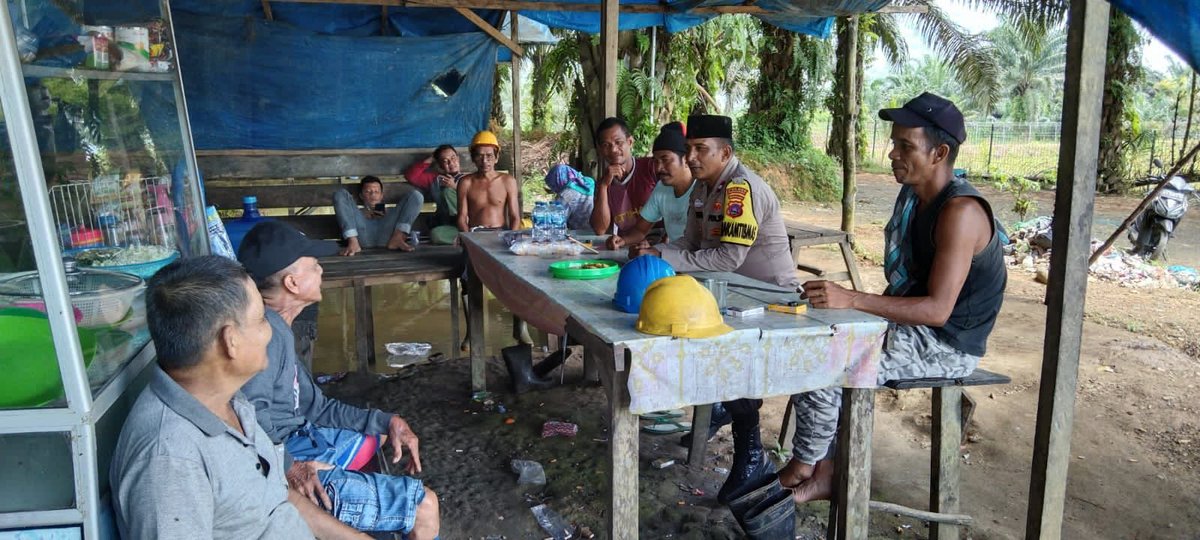 TrRadja's tweet image. #QUICKWINSPRESISIPOLRI
#JUMATCURHAT
#POLRESPASAMANBARAT