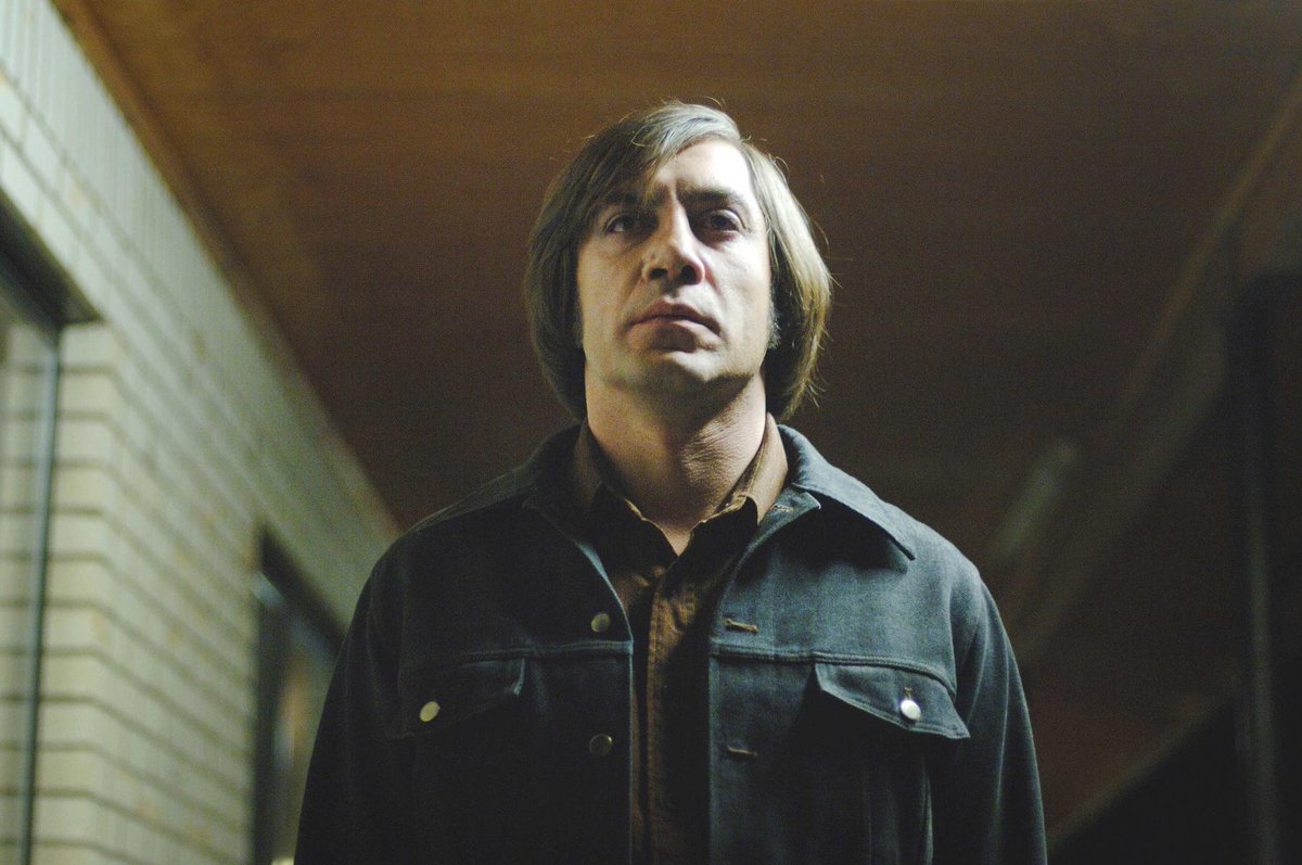 Elvideoclub14's tweet photo. Ya tenéis disponible el programa de esta semana. En él, hablamos sobre la gran carrera de Javier Bardem.

- Mar Adentro, SkyFall, Los Lunes al Sol, Vicky Cristina Barcelona...
- Anécdota de @CsarBards de No es país para viejos...
- BSO de Biutiful. 

📽: https://t.co/a7THv9cCTk https://t.co/CfNWEGPtNH