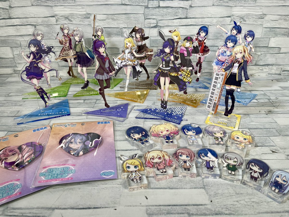 プロセカアクリルスタンド、缶バッジ等沢山お迎え出来ました！！！ 原