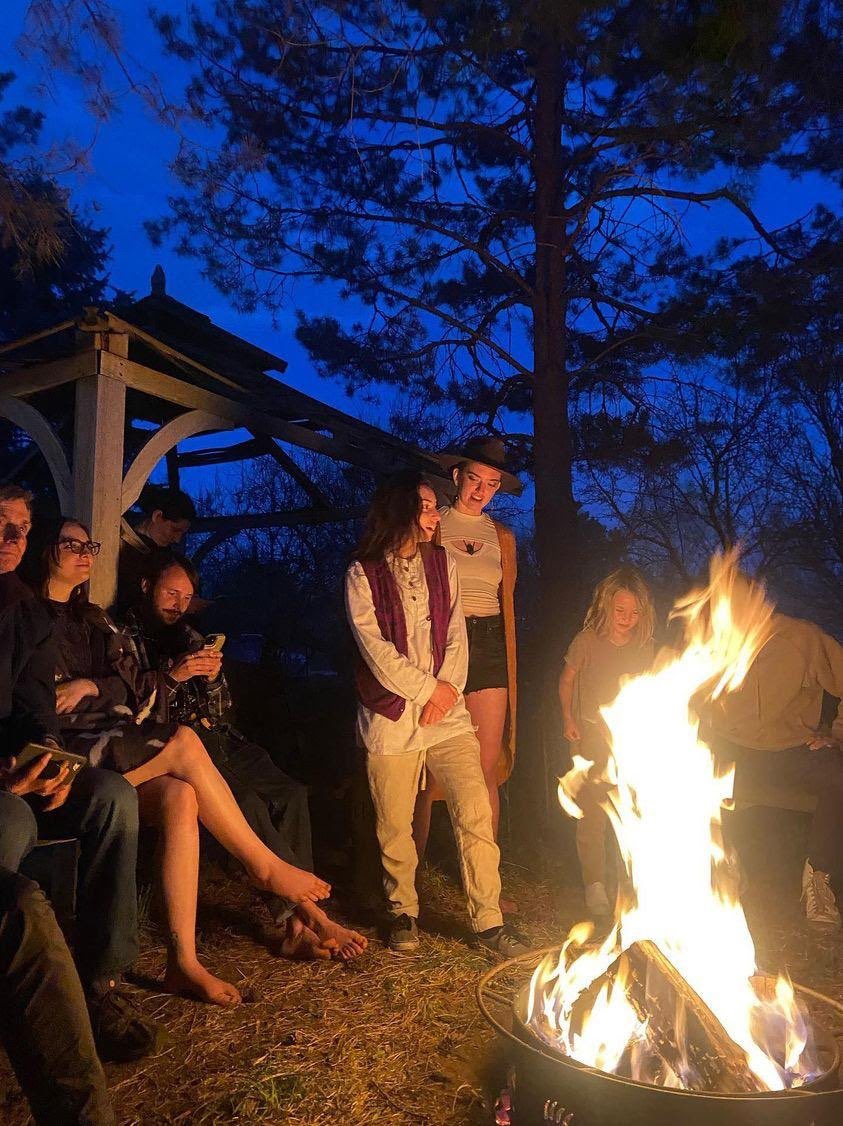 ecstatic_chi's tweet image. May your fire burn brightly.