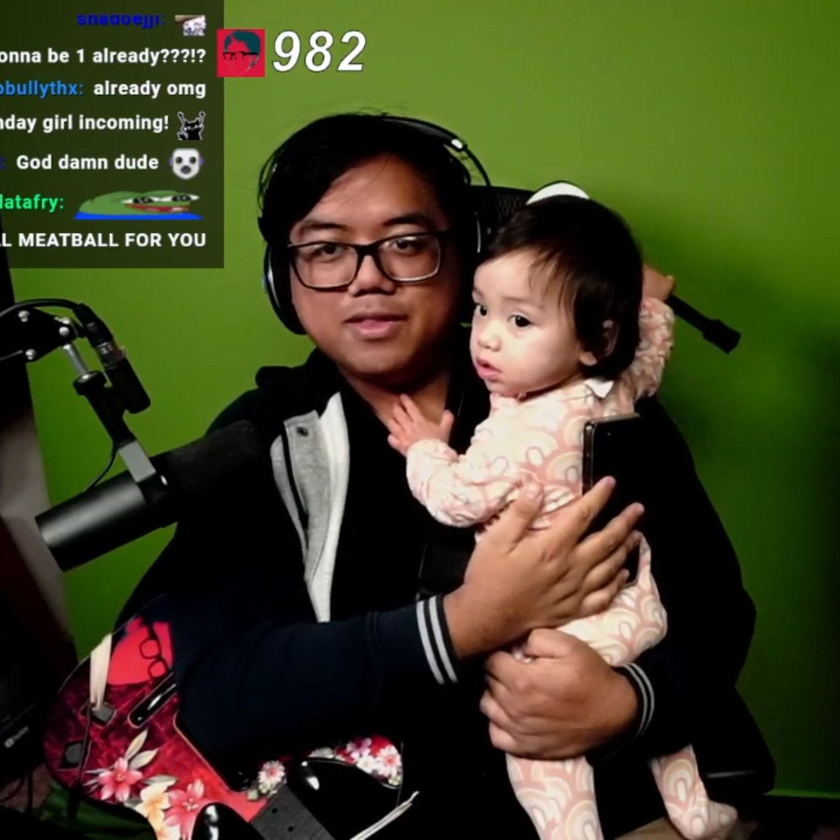 Acai28's tweet photo. 2022 vs 2023 vs 2024, all the streams were on the same day, January 4th/5th. not sure what my mindsets were in each one but it's fun to see how little has really changed, and also my daughter is so small here in the 2022 pic😂 we love growth. thanks for bein with me so far! https://t.co/3cu952XLy9