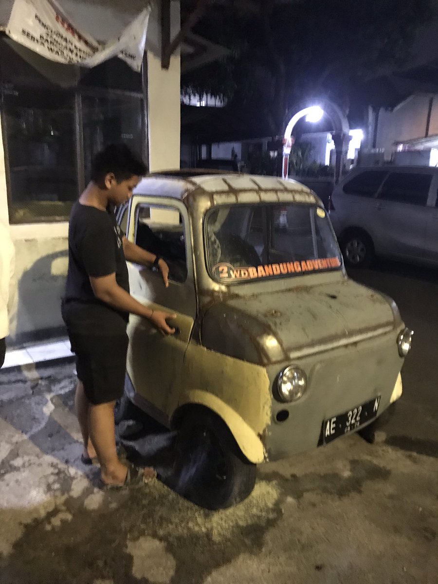ini mobil apa ya?