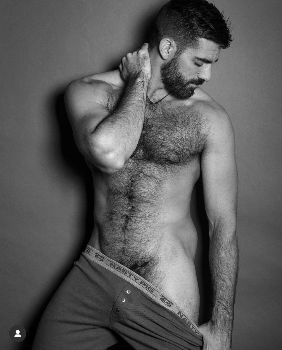 The Gay Gaston <a href="/TheGayGaston/">TheGayGaston 🧔🏻‍♂️🌈</a> photographed in Brooklyn by me!