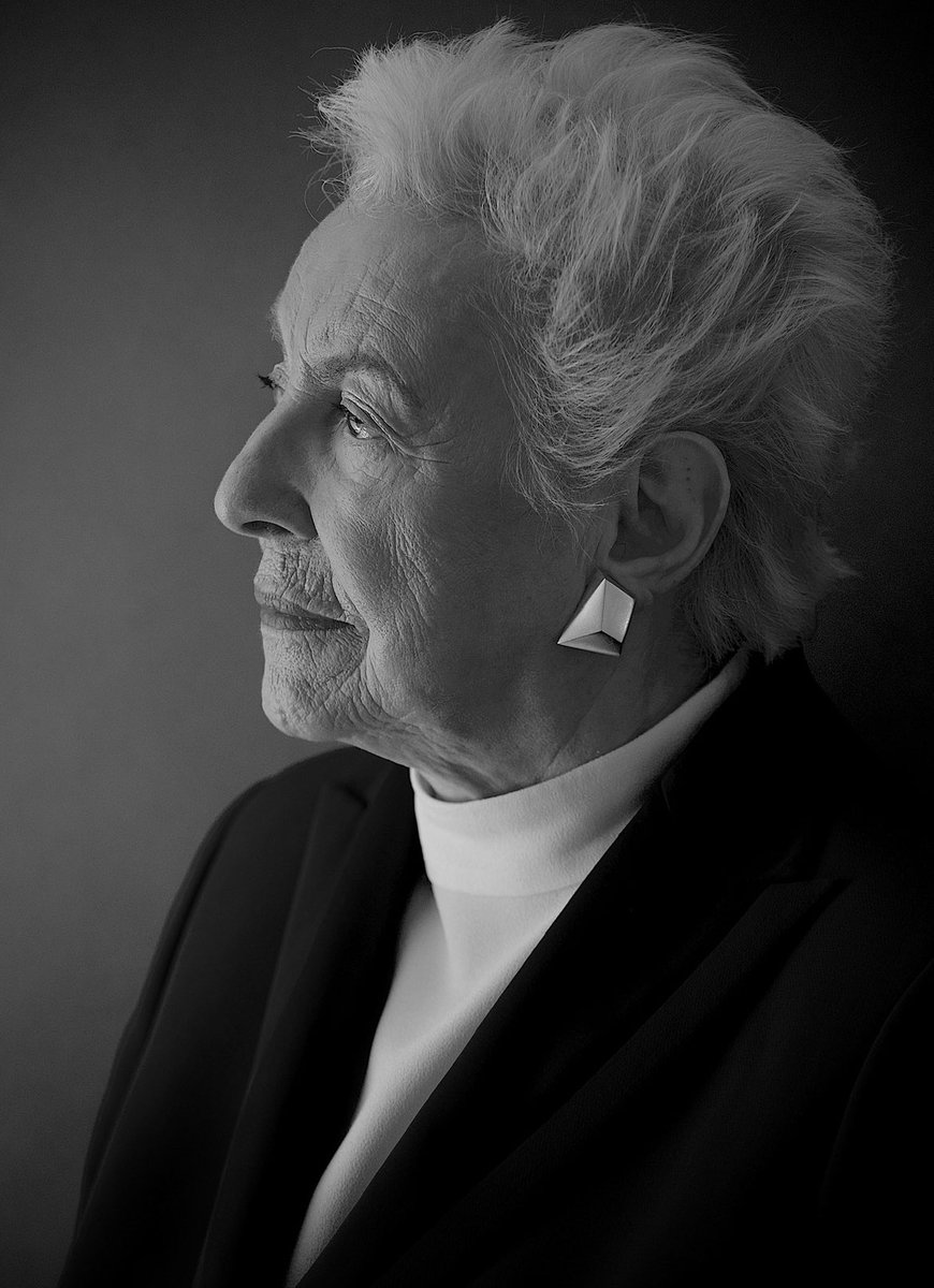 Steve is giving her lecture “My family in exile” on Monday 29th January at Royal Holloway to mark Holocaust Memorial Day.  Entry is free - but booking essential royalholloway.ac.uk/about-us/event…