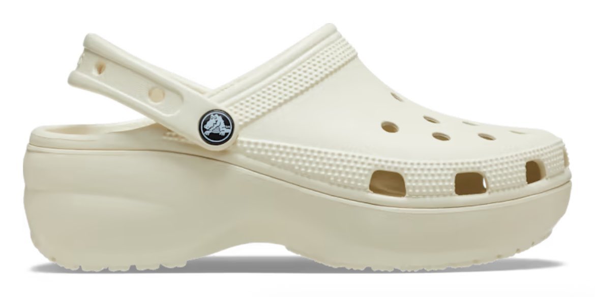 J101995's tweet photo. ✨ crocs classic platform sales ✨ จัดโปรต้อนรับปีใหม่ ลดเหลือคู่ละ 1,895.- (จาก 2,220.-) ราคาดีมากเลยค่า ถึงแค่ 08.01 นะค้า 🤍

🚚 free ems / มัดจำได้ 50%
#crocsthailand #crocsth #รองเท้าcrocs https://t.co/ap9qgaoRHe