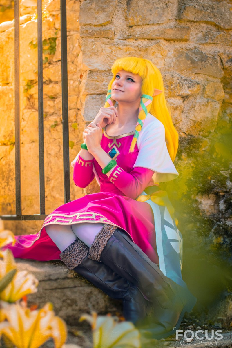 AnitramNoriko's tweet photo. #Zelda #thelegendofzelda #cosplay by
@AnitramNoriko
Photo by https://t.co/f1HU6OqWRz
Taken during @FocusCosplay 

#tloz #Nintendo https://t.co/NojqpmlsYV