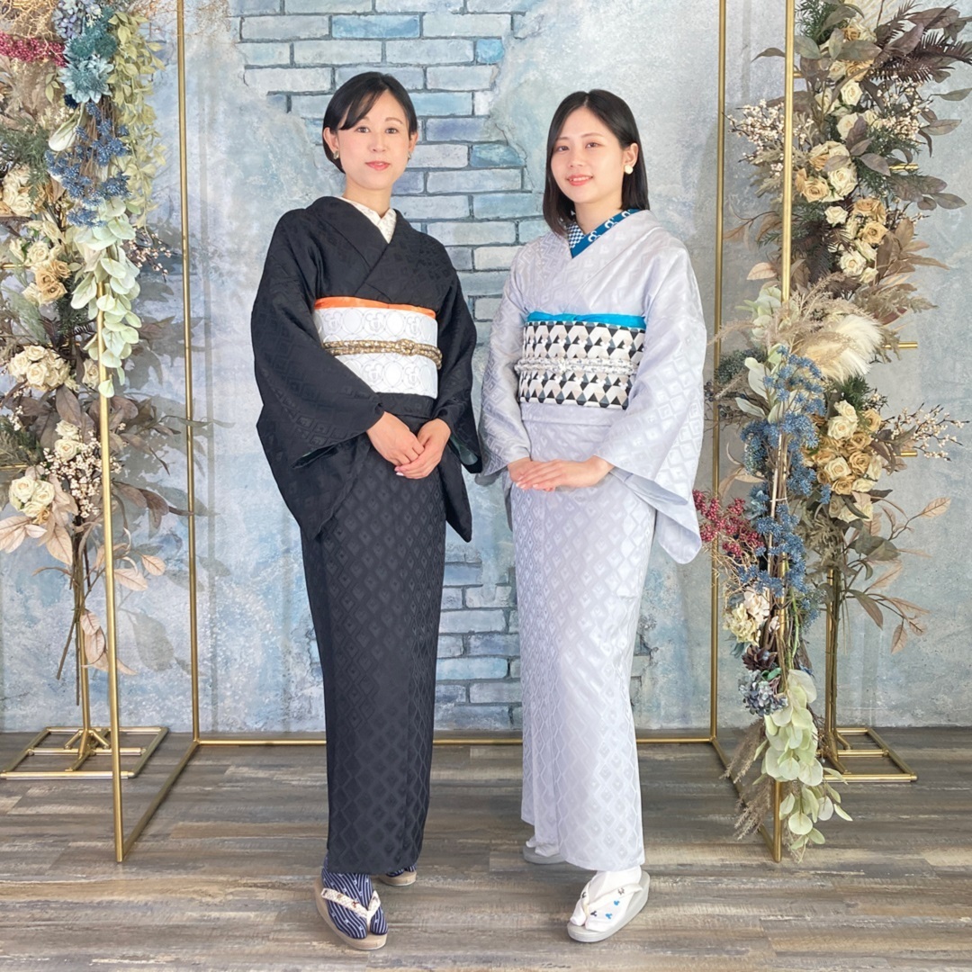 disney_shopping's tweet photo. BANKANわものやより「ディズニーコレクション」が登場👘

家庭で洗えるストレッチ性の高い着物をはじめ、着付け小物やバ��グ・草履など、トータルコーディネートも可能👍

BANKANわものや各店舗にて販売中！

一部商品は楽天市場でも販売中
➤ https://t.co/tbzzcPEPE3

#ミッキー 
#ミニー https://t.co/HehRKBpG4a