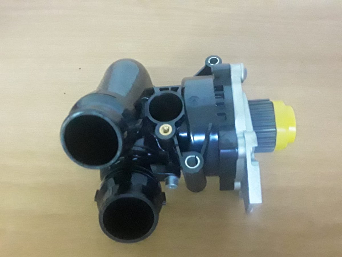 GOLF 6/B8 WATER PUMP FOR SALE