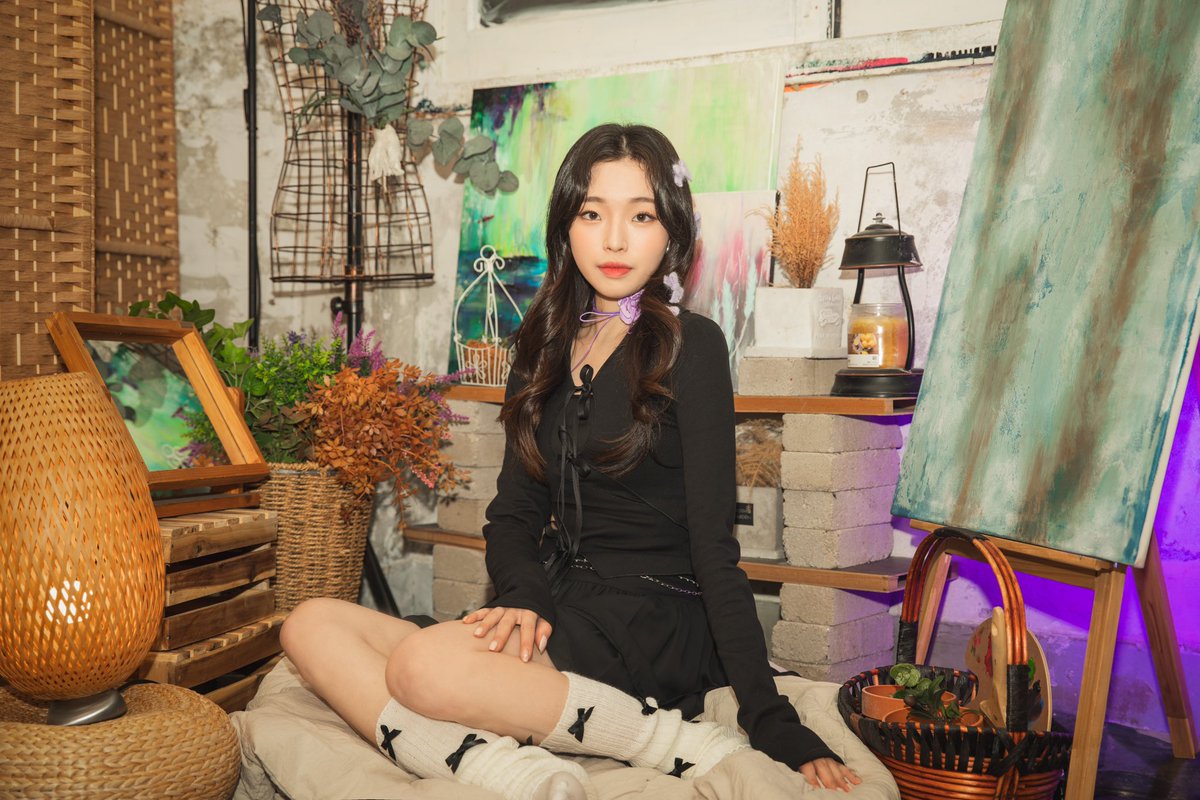 FERRYBLUE_twt's tweet photo. FERRY BLUE 
Special AlbumLP [Make OurSelves]
CONCEPT PHOTO 

2024.01.22 

Photo _ @hwee_chan
hair make up_ @mignon0903

#HYUNJI #현지
#MAKEOURSELVES
#FERRYBLUE #페리블루 https://t.co/AUCGIoCs5d