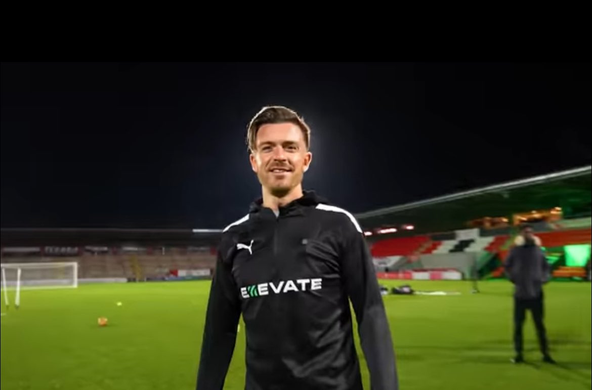 FCUnitedMcr's tweet photo. Use Broadhurst Park as a filming location!

We have experience of hosting reputable sports brands and filming companies. Our ground offers an accessible, private location to ensure your day runs smoothly.

More⤵️
https://t.co/yeN324Z5ds https://t.co/3oNeu1KAWV