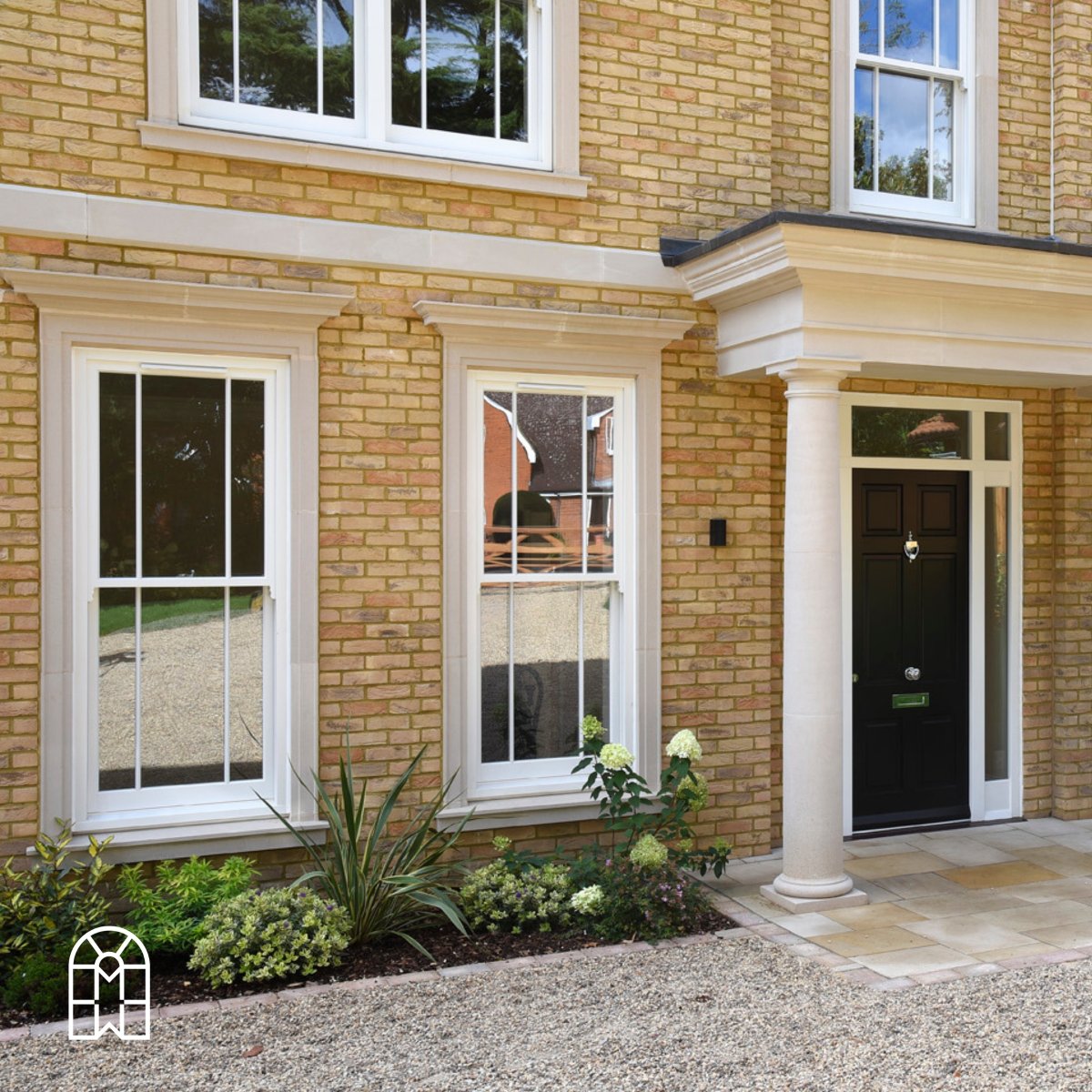 MumfordWood's tweet image. Create some more interest with your Timber Sash windows by adding some vertical glazing bars. We think these look really classy, what do you think? 

#sashwindow #glazingbars #timberwindows #newhome #homerenovation #madeinbritain #architectdesignuk #buildersuk