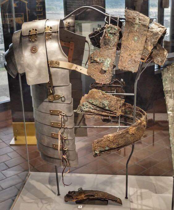 And now for something completely different!

Roman Lorica segmentata, reconstructed on the left and original remains on the right. 1st century AD. Part of the 'Corbridge Hoard' from UK.

Coolest looking #armour ever?