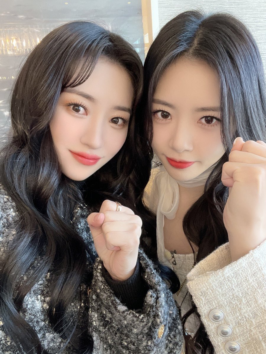 [🎁] 꿈둥이 사진 보고 가세요❤ 

PURE BASKET 5화 비하인드 공개🏀🎮❣

🔗 youtu.be/SGsan_h9Wuw?si…

#드림캐쳐 #Dreamcatcher
#지유 #수아
#맨노블레스 #NBA2k24 #농구
<a href="/MenNoblesse/">Men Noblesse</a>