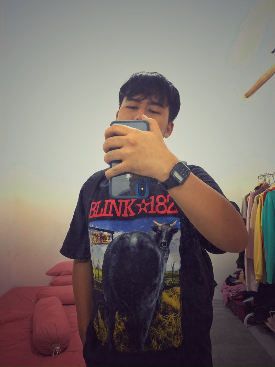 - Poppunk juga a?
- pop pink a