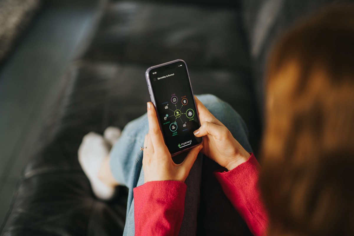 myenergiuk's tweet photo. New Year's resolution unlocked 🔓

Upgrade to a greener lifestyle with our suite of eco-smart devices. Here's to a year of smart choices and sustainable living… ⚡💚

#myenergi #ecosmart #selfgeneration #renewableenergy https://t.co/61n7IIVnEG