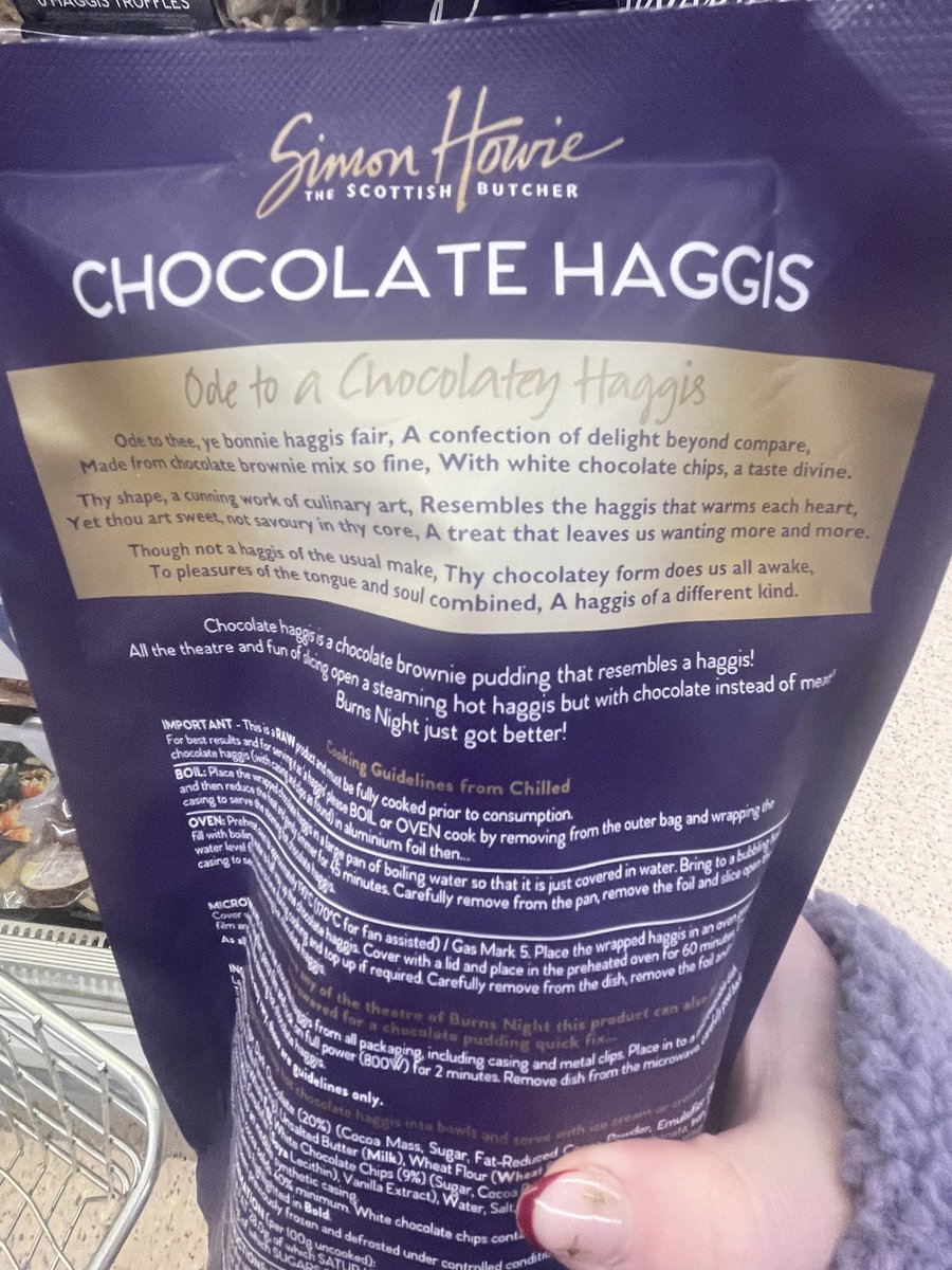 🏴󠁧󠁢󠁳󠁣󠁴󠁿H Bus Man - Extension Strategy🏴󠁧󠁢󠁳󠁣󠁴󠁿 Chocolate Haggis from @Simon_Howie butchers is such a creative extension strategy for Burns Night👌😲 It means that this business can now provide the starter, main and dessert for Burns Suppers! Love it! 🍽️🥃