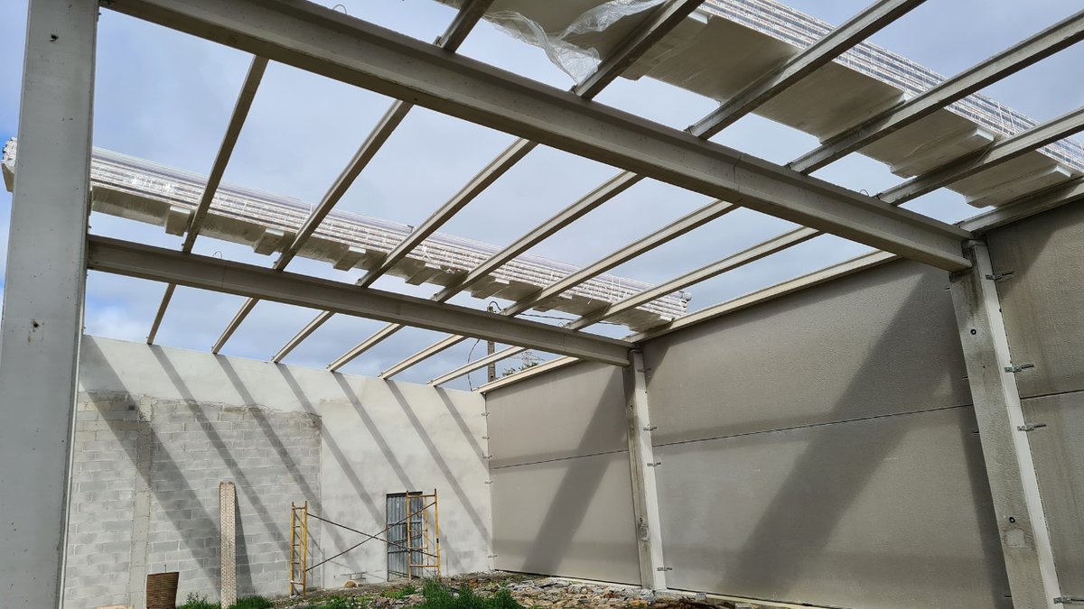 BloquesCando's tweet photo. 👉Hoy nos vamos hasta la parroquia 📍 Santa María de Labrada en el municipio de Guitiriz, que cuenta en el interior de su pequeña ⛪ iglesia con unos frescos góticos de finales del siglo XV que son un 🪙 tesoro, para enseñaros este FANTÁSTICO ALMACÉN.
‼️Nos gusta lo que hacemos‼️ https://t.co/iPSYGbTog1