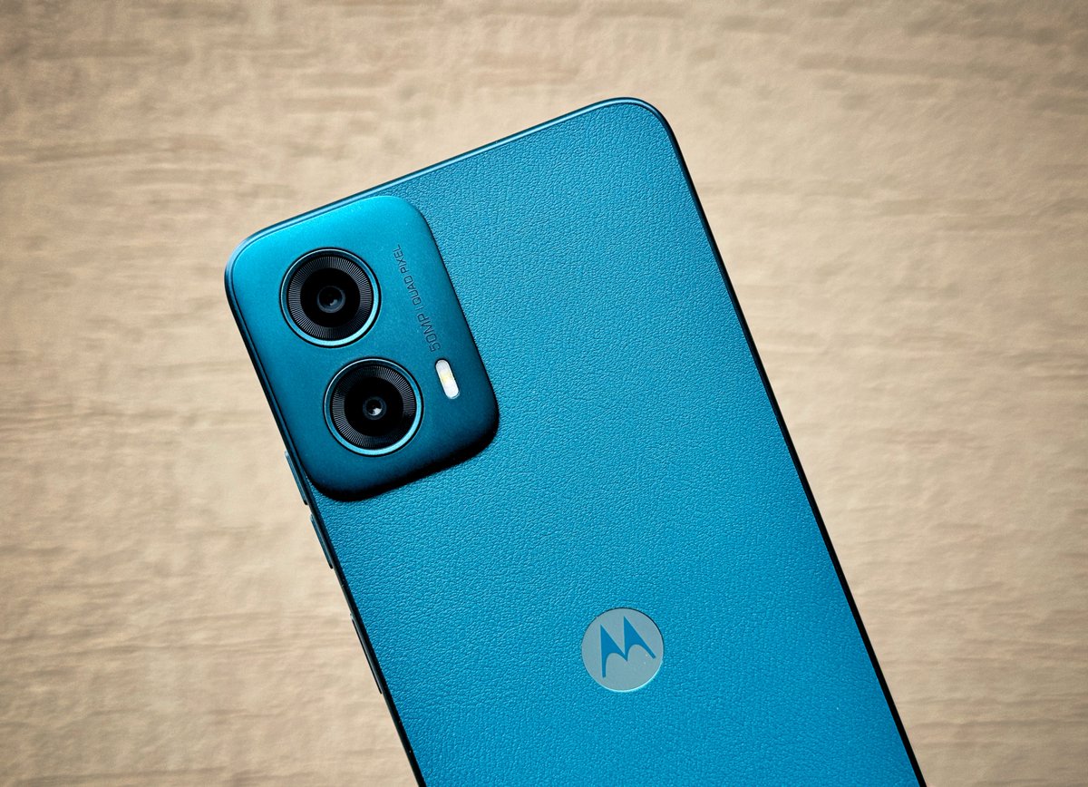 stufflistings's tweet photo. This is the moto g34 5G https://t.co/DpbldP2oXD