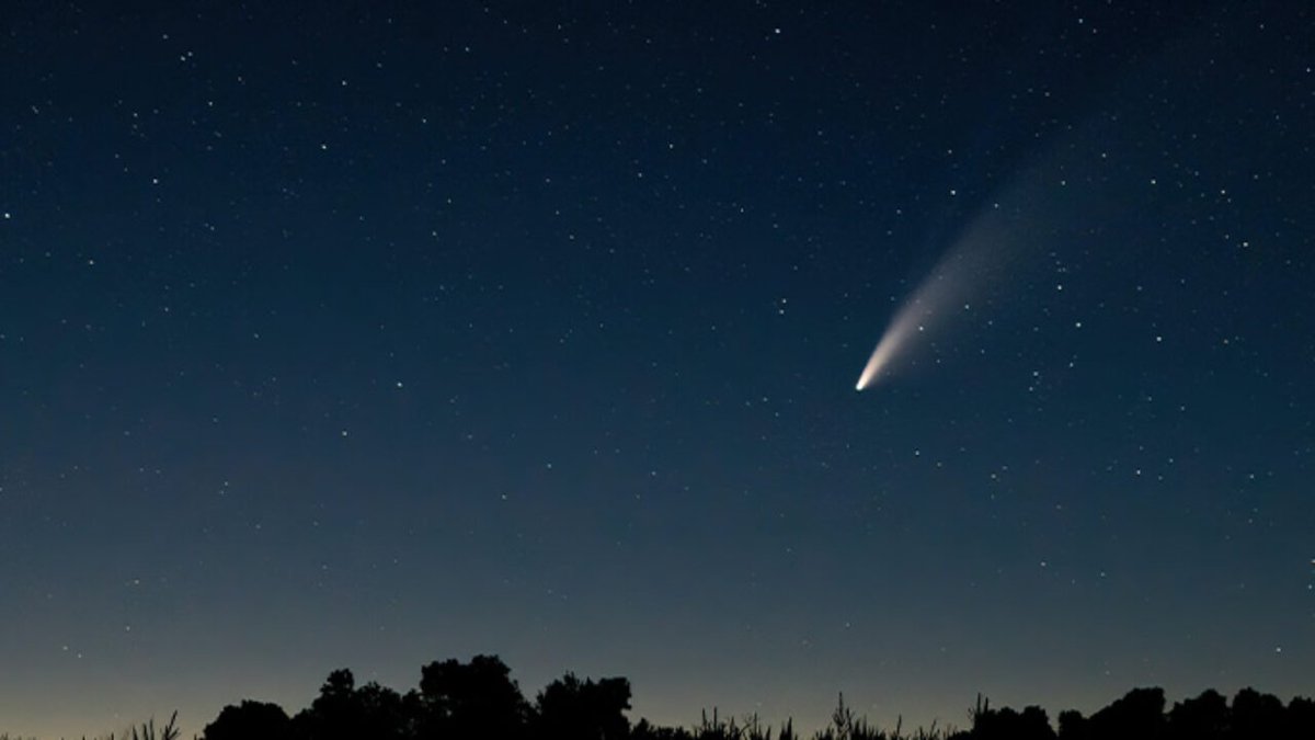diarioastronomo's tweet photo. 🔴 Eventos astronómicos que no puedes perderte en 2024.

2024 traerá a nuestros cielos 2 eclipses solares, 2 eclipses lunares, 3 cometas y varias lluvias de estrellas.

Vaaaamos con el hilo! 👇🏻