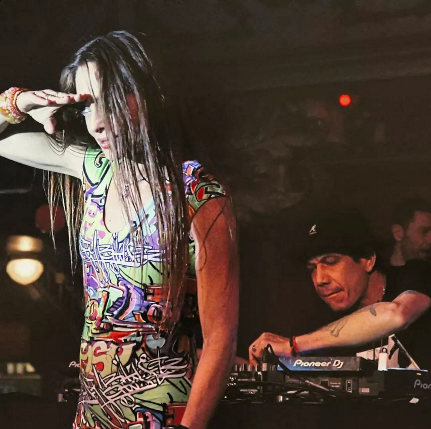 Si estás en BCN, 3 de los reyes de la isla desembarcan en la ciutat Condal <a href="/777dust777/">Professor Angel Dust ( :D , :D )</a> + #DiegoDelippo + <a href="/DjXaviPum/">Mandan Zola</a> 

> Sáb. 6/enero, 17hs.

Plan B ⎜ Culture Club: c/ de l'Or 25, Pl. de la Virreina, Gràcia
planbculture.club
Entrada en taquilla: 12€ (con consumición)