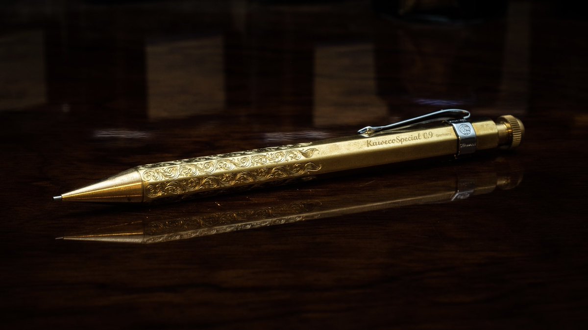 彫金カヴェコブラス