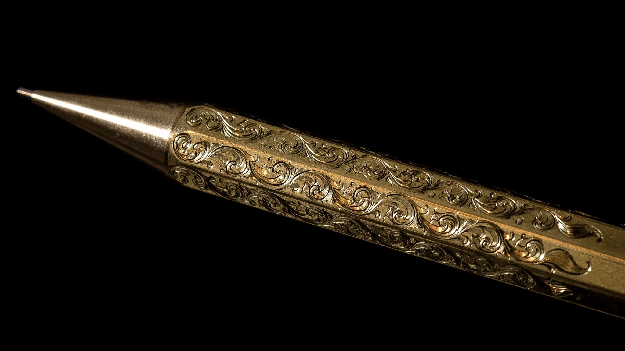 彫金カヴェコブラス