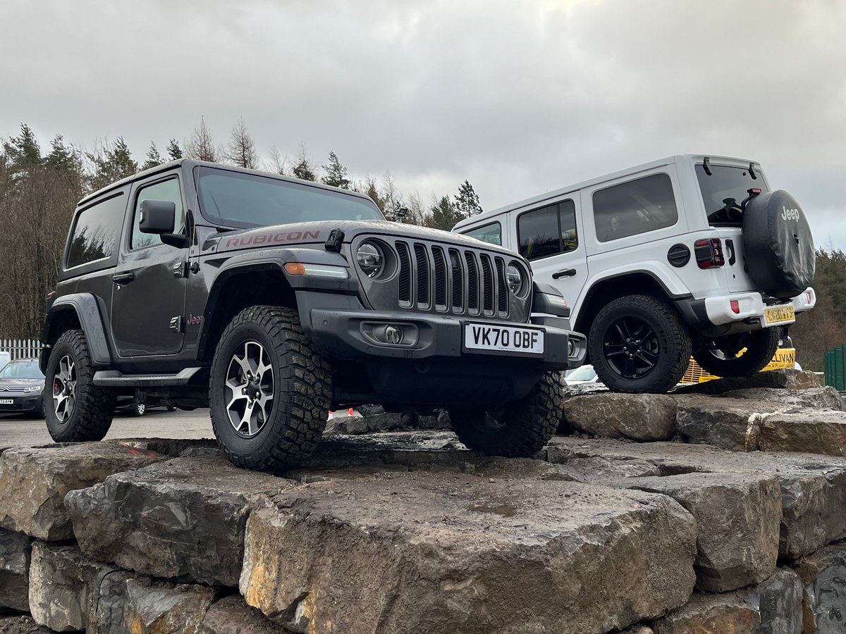 Have you caught a glimpse of our brand new special attraction while driving by? 👀 Thank you to Nigel Sullivan Groundworks for constructing this eye-catching feature that showcases customized vehicles.