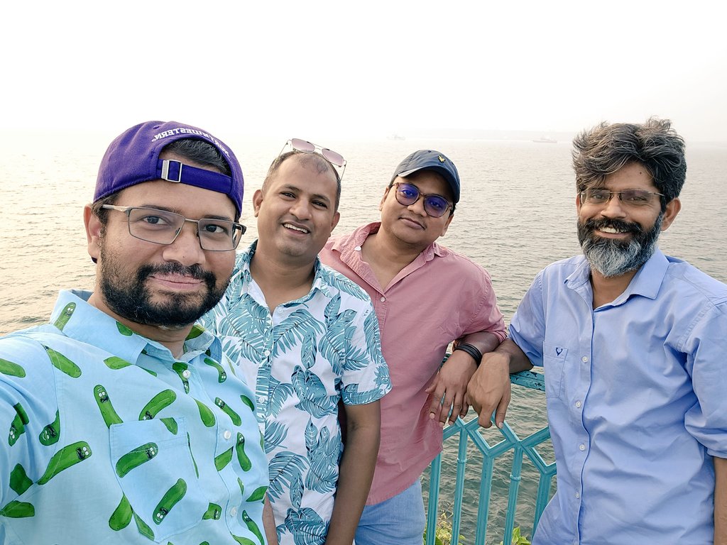 TusharThikekar's tweet photo. Reunion of Super group Postdocs at goa  @csazad25 @KushalSamanta8 ImranKhan  @Andrew_Sue @MARK_A_OLSON @sirfrasersays @SPST @Tianjin university. https://t.co/36YVdf4LZp