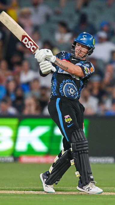 D'Arcy Short takes on Agar... 📹 Credits: Twitter/cricketcomau