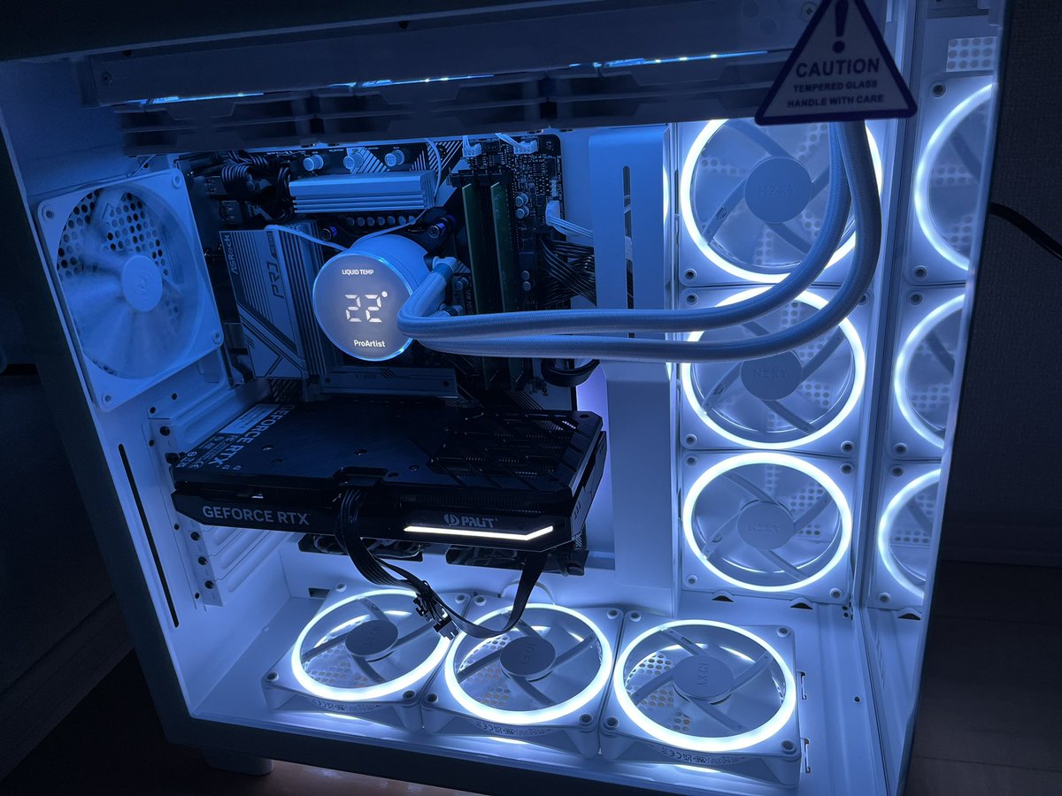 IT_program___'s tweet image. ゲーミングPC買って一番最初にNode.js入れるのフロントエンジニアの鏡やろこれ