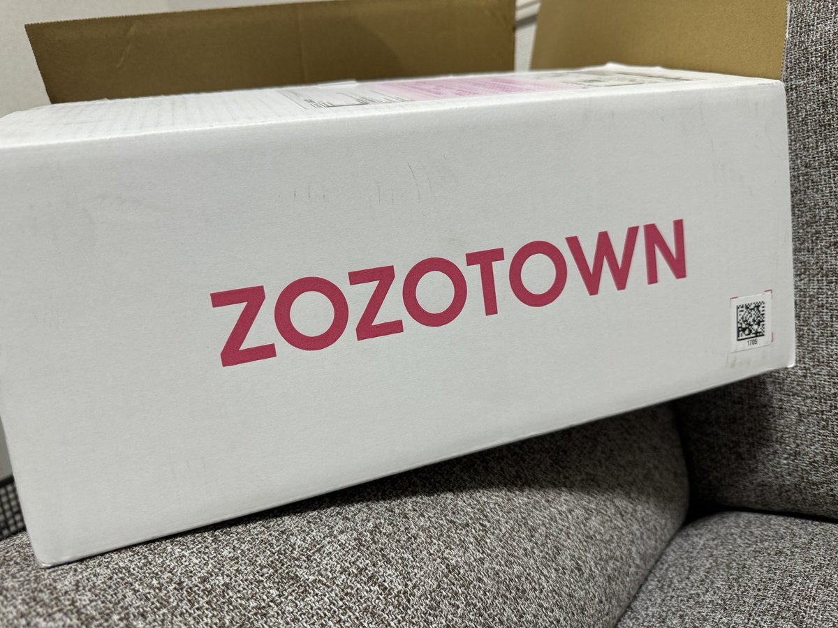 Krrn0718's tweet photo. #ZOZOSALE箱CP 
閉じ込��られてすごい焦ったから当たるといいな https://t.co/CQiHo9biaX