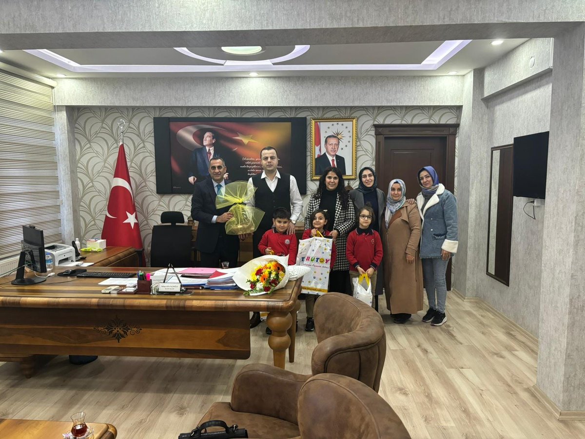 BİGEP kapsamında 'Ben de varım' projesi ile velilerimiz ile Safitürk sabunları üretme atölye çalışmalarımıza katkı sunan Karaköprü ilçe Kaymakamı Sn. Yakup KILINÇOĞLU'na teşekkür ederiz. @MilliEgitimBak @hasansildak @UrfaValiligi @sanliurfammem63 @karakopru_63 @KarakopruM